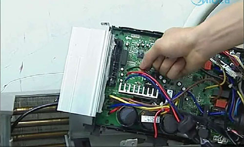 德钦美的空调电话是多少