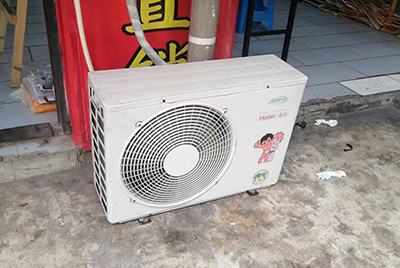 德钦空调突然不制冷只吹自然风怎么办？